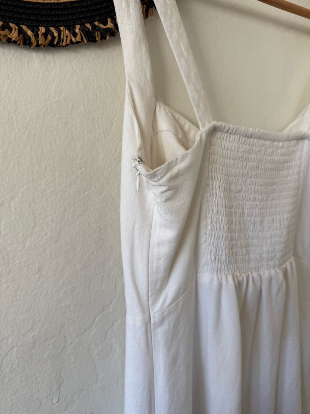 ASTR Estella Corset White Linen Blend Sleeveless Midi Dress Size Medium Revolve - Picture 13 of 16